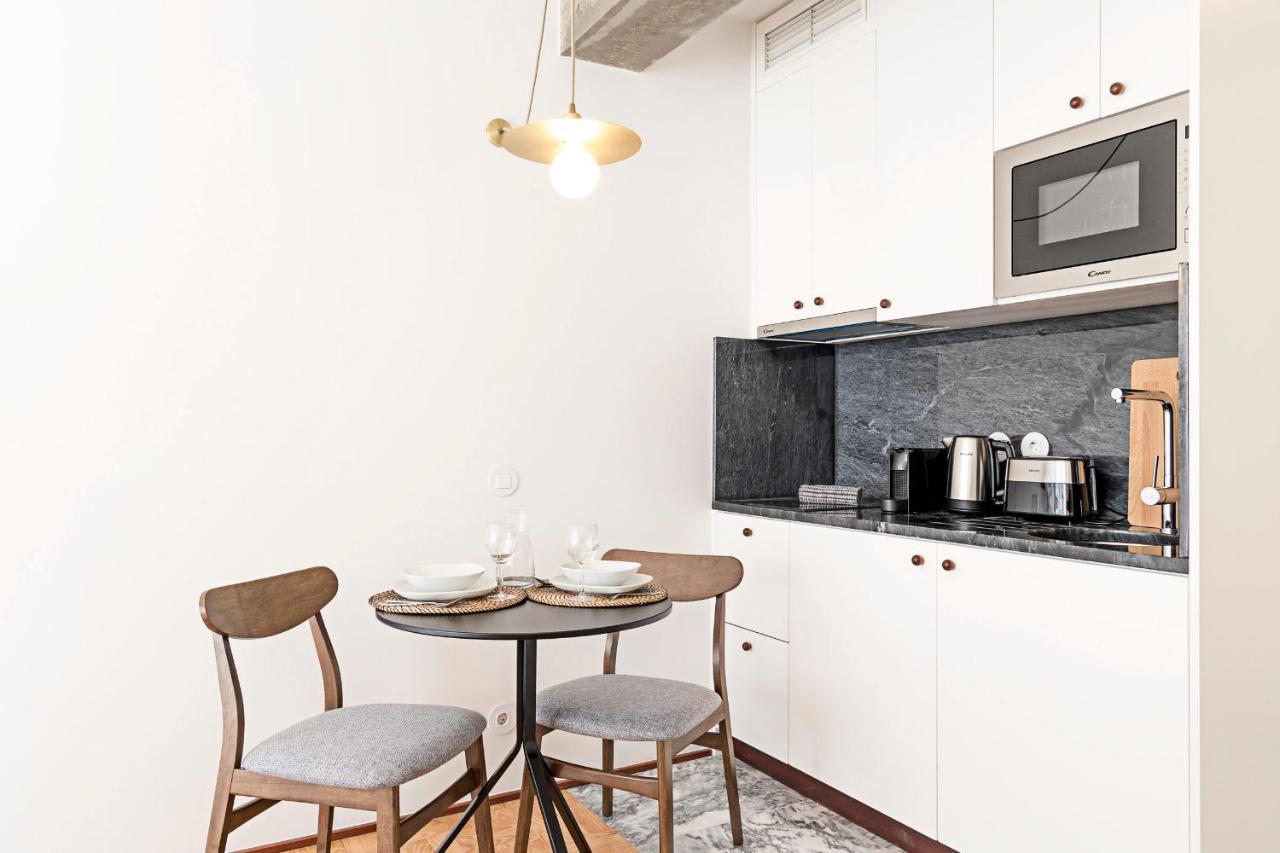 Ceuta Studio Apartments By Lovelystay ポルト エクステリア 写真