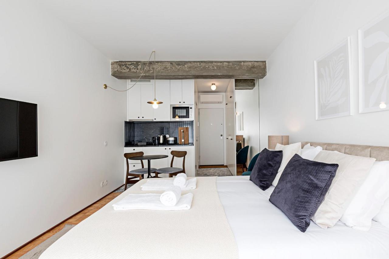 Ceuta Studio Apartments By Lovelystay ポルト エクステリア 写真