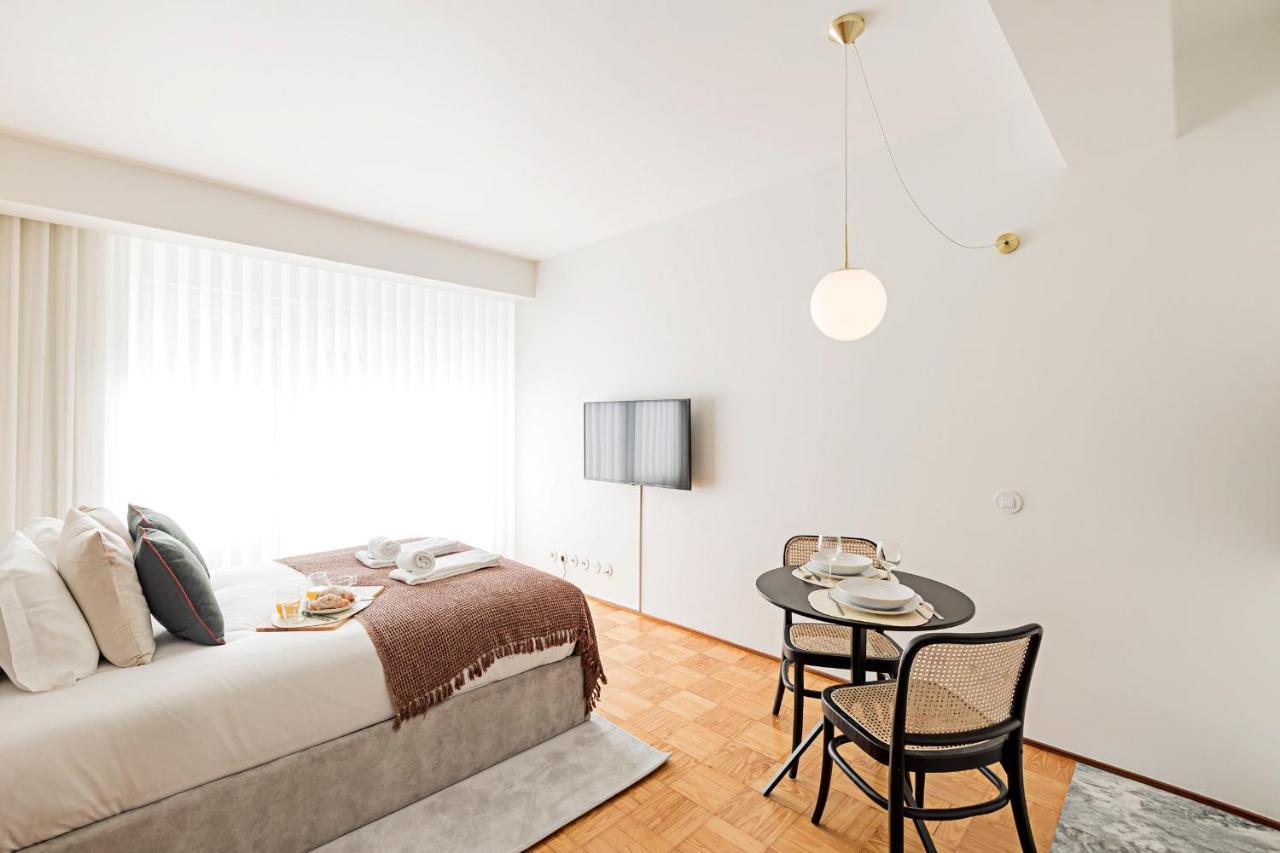 Ceuta Studio Apartments By Lovelystay ポルト エクステリア 写真