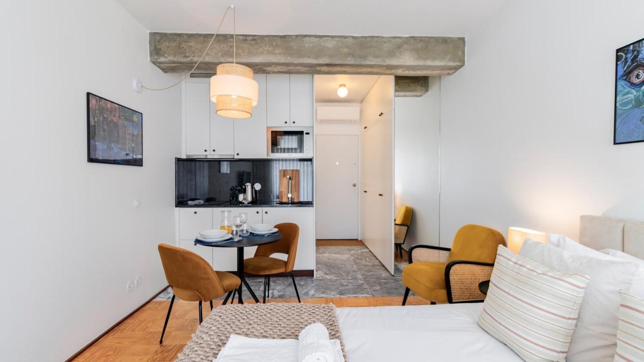 Ceuta Studio Apartments By Lovelystay ポルト エクステリア 写真