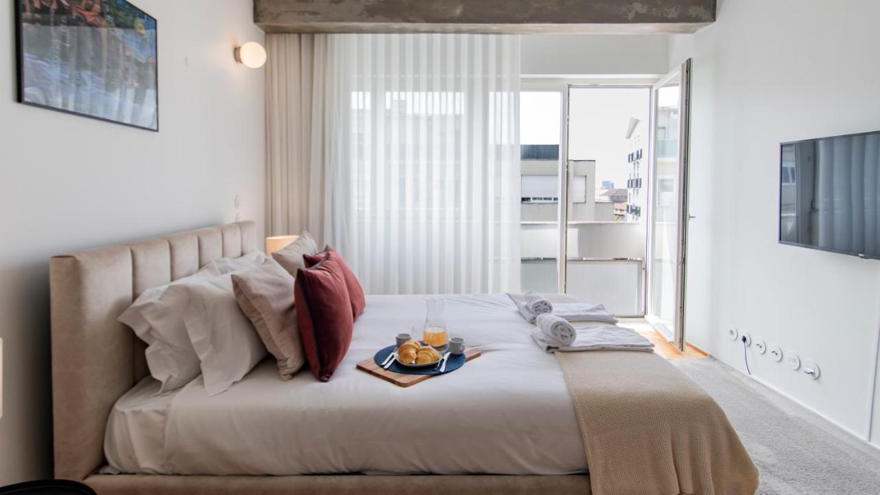 Ceuta Studio Apartments By Lovelystay ポルト エクステリア 写真